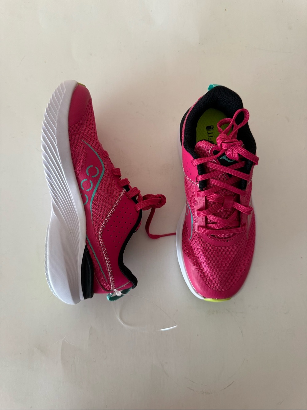 Saucony Kids' Lightweight Hot Pink Lace-Up Running Sneakers. Size: 12.5